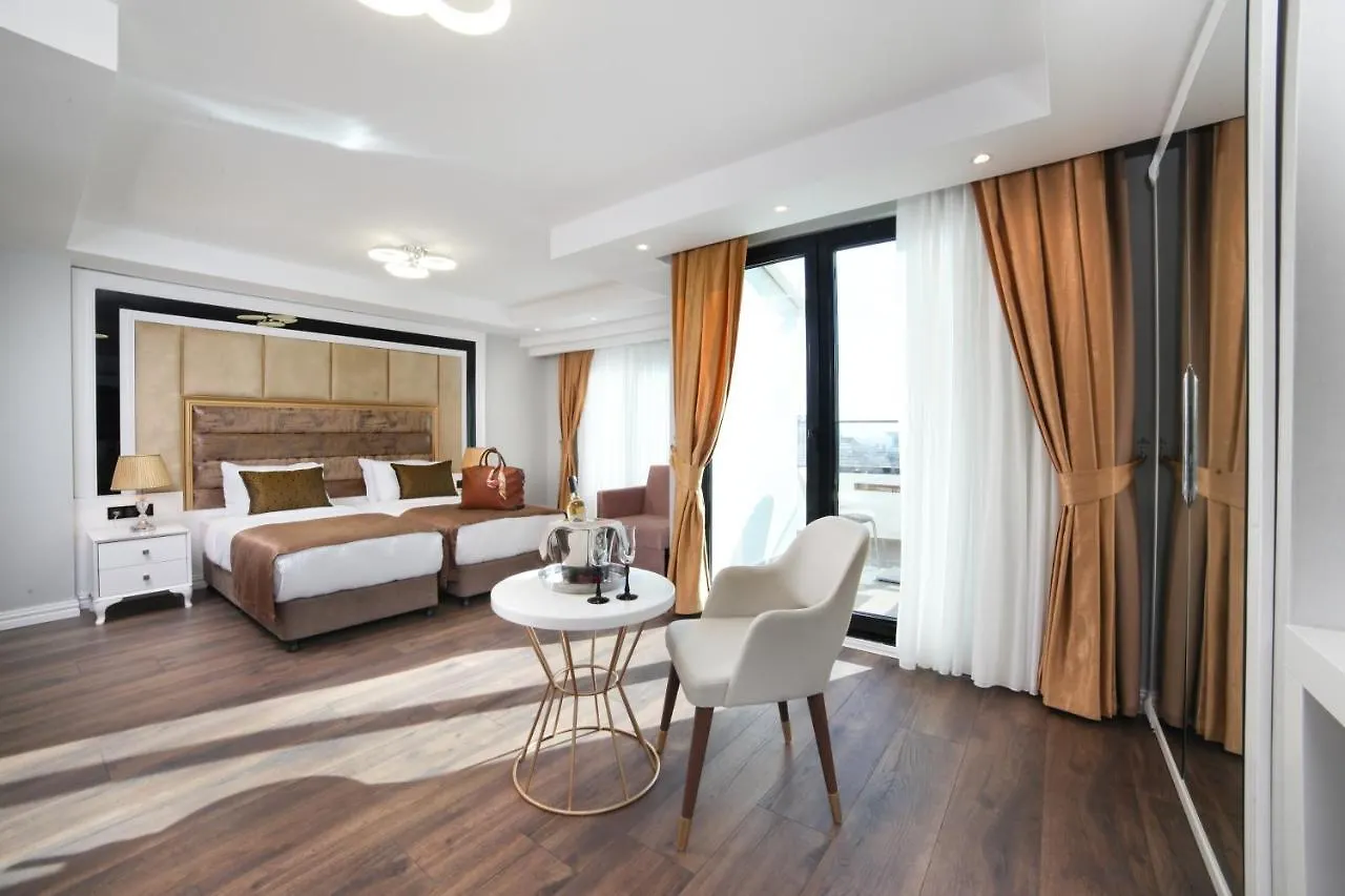 Pell Palace Hotel&SPA Provincia di Provincia di Istanbul 2*,
